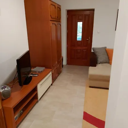 Nyugalom Szigete 2 Fos Apartman 1 Haloterrel